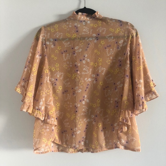 New without tags Vera Moda M Floral Peach Blouse - Picture 2 of 6